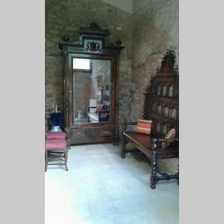La Badenca. Masia Catalana del S. XVII Riudaura Exterior foto