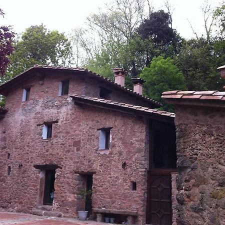 La Badenca. Masia Catalana del S. XVII Riudaura Exterior foto